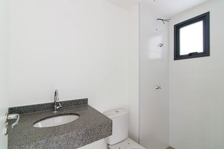 Banheiro de kitnet/studio à venda com 1 quarto, 27m² em Perdizes, São Paulo