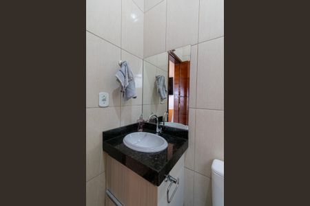 Casa de condomínio à venda com 140m², 3 quartos e 2 vagasBanheiro Externo 