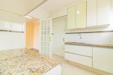 Apartamento para alugar com 70m², 2 quartos e 1 vaga Apartamento para alugar com 70m², 2 quartos e 1 vagaCozinha