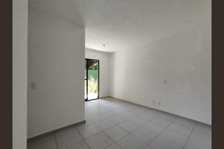 Sala de apartamento para alugar com 2 quartos, 88m² em Vargem Grande, Rio de Janeiro