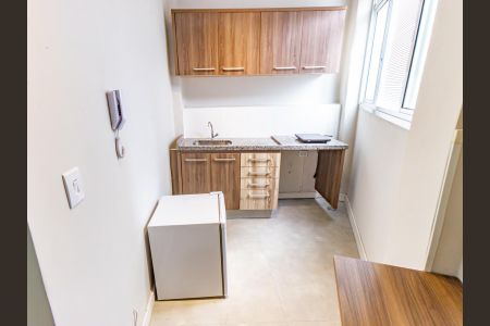 Cozinha de apartamento para alugar com 1 quarto, 28m² em Tatuapé, São Paulo