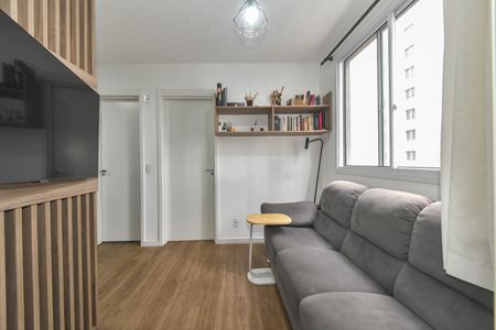 Sala de apartamento para alugar com 2 quartos, 34m² em Santo Amaro, São Paulo