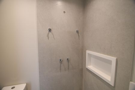 Casa de condomínio à venda com 158m², 3 quartos e 2 vagasBanheiro Social