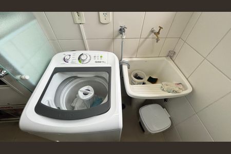 Apartamento à venda com 75m², 2 quartos e 2 vagasÁrea de Serviço