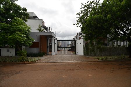 Casa de condomínio à venda com 158m², 3 quartos e 2 vagasFachada