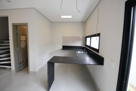 Casa de condomínio à venda com 158m², 3 quartos e 2 vagasCozinha