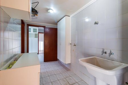 Casa à venda com 200m², 3 quartos e 4 vagasÁrea de Serviço