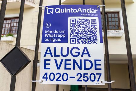 Casa à venda com 200m², 3 quartos e 4 vagasPlaca