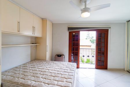 Casa à venda com 200m², 3 quartos e 4 vagasSuíte