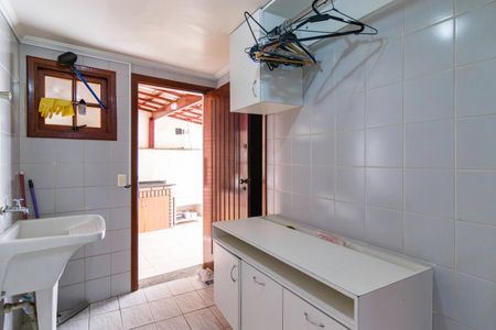 Casa à venda com 200m², 3 quartos e 4 vagasÁrea de Serviço