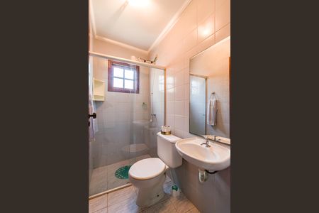 Casa à venda com 200m², 3 quartos e 4 vagasBanheiro de Serviço