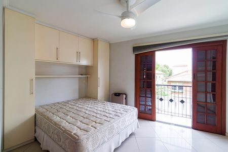 Casa à venda com 200m², 3 quartos e 4 vagasSuíte