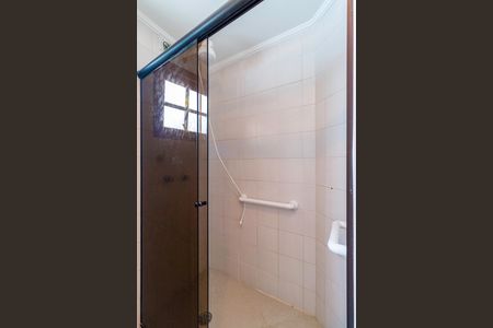 Casa à venda com 200m², 3 quartos e 4 vagasBanheiro da Suíte