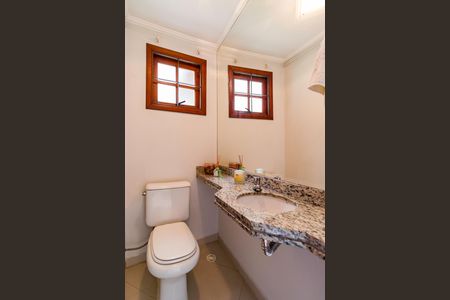 Casa à venda com 200m², 3 quartos e 4 vagasLavabo