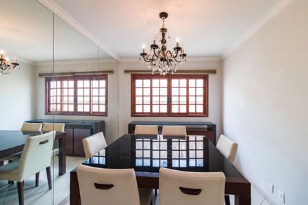 Casa à venda com 200m², 3 quartos e 4 vagasSala de Jantar