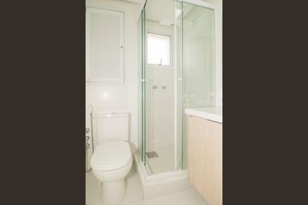 Banheiro de kitnet/studio para alugar com 1 quarto, 39m² em Bom Fim, Porto Alegre