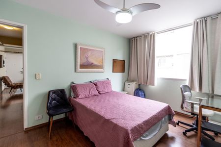 Apartamento à venda com 45m², 1 quarto e 1 vagaQuarto