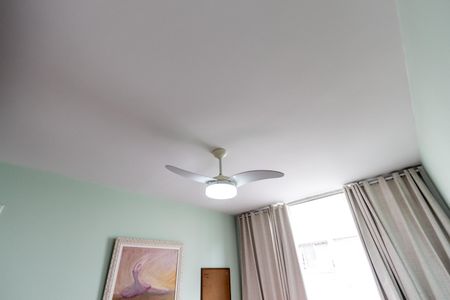 Apartamento à venda com 45m², 1 quarto e 1 vagaQuarto