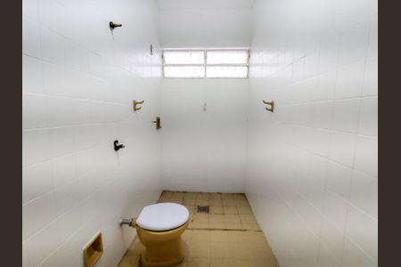 Casa à venda com 420m², 3 quartos e 4 vagas Casa à venda com 420m², 3 quartos e 4 vagasBanheiro