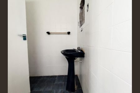 Casa à venda com 420m², 3 quartos e 4 vagas Casa à venda com 420m², 3 quartos e 4 vagasBanheiro da Suíte 1