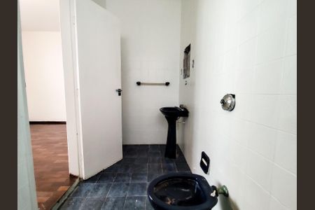 Casa à venda com 420m², 3 quartos e 4 vagas Casa à venda com 420m², 3 quartos e 4 vagasBanheiro da Suíte 1