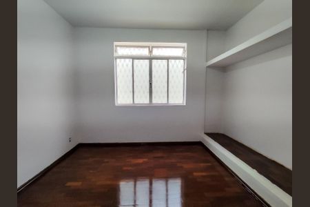 Quarto 2 de casa à venda com 3 quartos, 420m² em Salgado Filho, Belo Horizonte