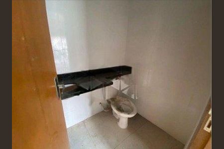 Casa à venda com 2 quartos, 105m² em Vila Carrão, São Paulo