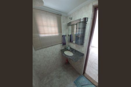 Casa à venda com 3 quartos, 200m² em Vila Mazzei, São Paulo