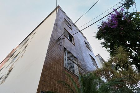 Apartamento para alugar com 180m², 3 quartos e 1 vagaFachada