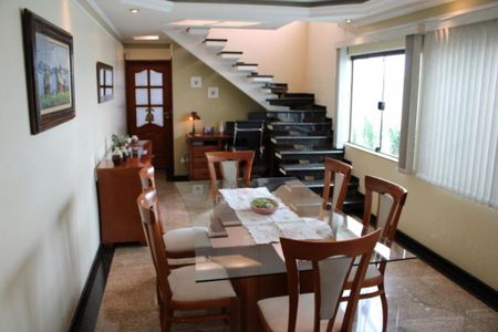 Casa à venda com 3 quartos, 162m² em Vila Mazzei, São Paulo