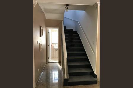 Casa à venda com 4 quartos, 400m² em Vila Isolina Mazzei, São Paulo