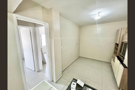 Apartamento à venda com 68m², 2 quartos e sem vagaCozinha e Área de Serviço