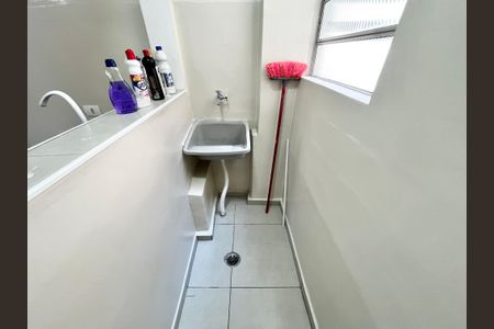 Apartamento à venda com 68m², 2 quartos e sem vagaÁrea de Serviço