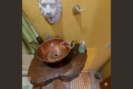 Casa à venda com 4 quartos, 260m² em Vila Mazzei, São Paulo