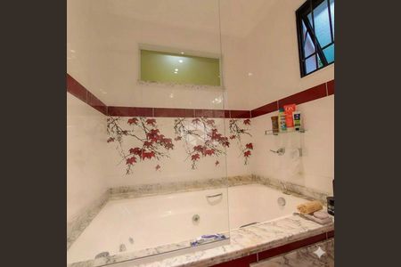 Casa à venda com 4 quartos, 260m² em Vila Mazzei, São Paulo