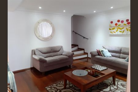 Casa à venda com 3 quartos, 168m² em Vila Scarpelli, Santo André