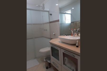 Casa à venda com 3 quartos, 168m² em Vila Scarpelli, Santo André