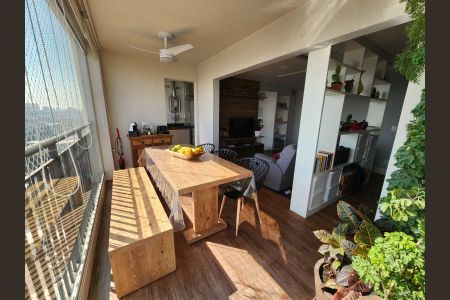 Apartamento à venda com 3 quartos, 76m² em Vila Anastácio, São Paulo