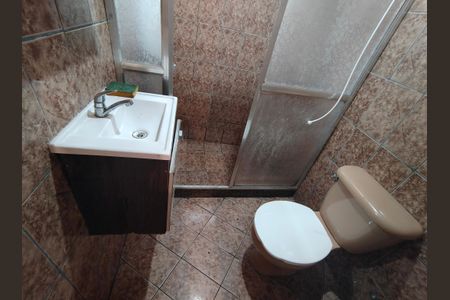 Banheiro Social de kitnet/studio para alugar com 1 quarto, 30m² em Jacarepaguá, Rio de Janeiro