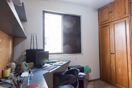 Apartamento à venda com 318m², 5 quartos e 3 vagas Apartamento à venda com 318m², 5 quartos e 3 vagasquarto 3