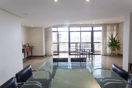 Apartamento à venda com 318m², 5 quartos e 3 vagas Apartamento à venda com 318m², 5 quartos e 3 vagasSala de Jantar