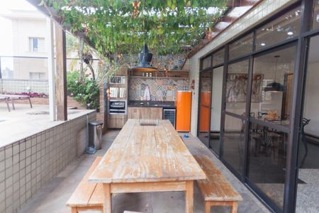 Apartamento à venda com 318m², 5 quartos e 3 vagas Apartamento à venda com 318m², 5 quartos e 3 vagasÁrea externa - cobertura