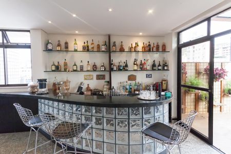 Apartamento à venda com 318m², 5 quartos e 3 vagas Apartamento à venda com 318m², 5 quartos e 3 vagasbar - cobertura