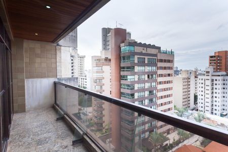 Apartamento à venda com 318m², 5 quartos e 3 vagas Apartamento à venda com 318m², 5 quartos e 3 vagasVaranda da Sala