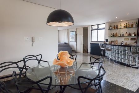 Apartamento à venda com 318m², 5 quartos e 3 vagas Apartamento à venda com 318m², 5 quartos e 3 vagasbar - cobertura