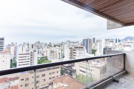 Apartamento à venda com 318m², 5 quartos e 3 vagas Apartamento à venda com 318m², 5 quartos e 3 vagasVaranda da Sala