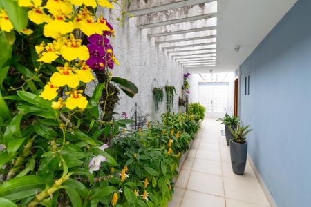 Casa à venda com 300m², 4 quartos e 4 vagasCorredor de Entrada