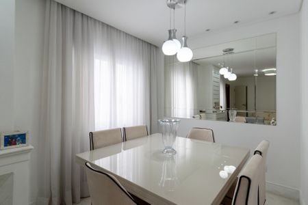 Casa à venda com 300m², 4 quartos e 4 vagasSala de Jantar