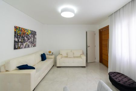 Casa à venda com 300m², 4 quartos e 4 vagasSala
