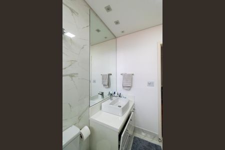 Casa à venda com 300m², 4 quartos e 4 vagasBanheiro Social